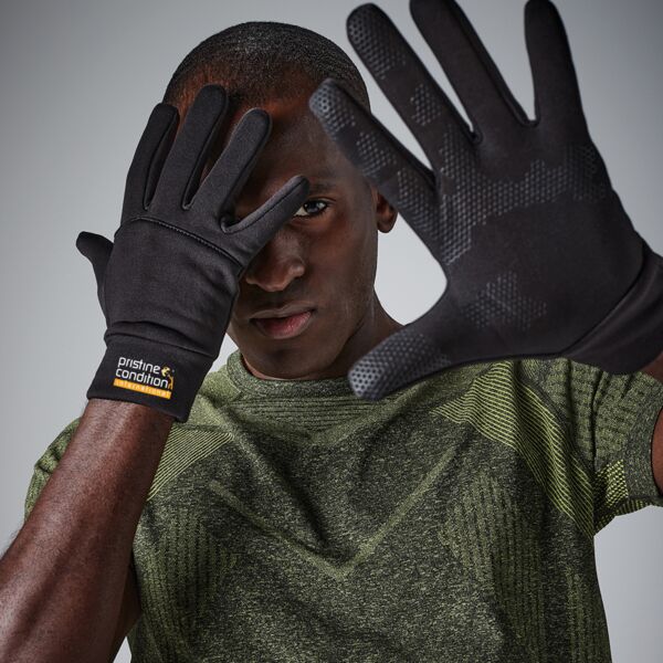 Softshell sports tech gloves Thumbnail